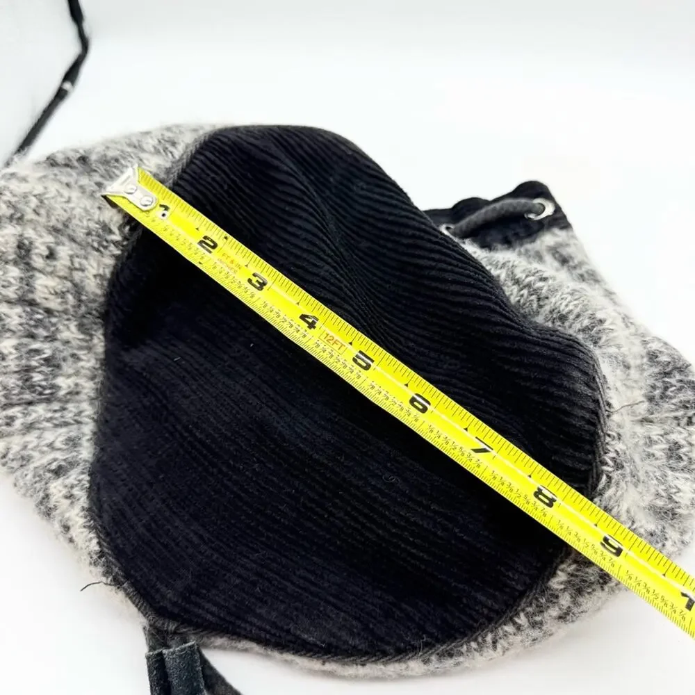 Y2K Artsy Boho‎ Hippie Knit Wool Drawstring Backpack Bag Grey/Black - Medium